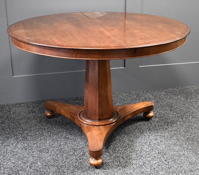 Lot 460 - A Victorian mahogany circular top centre table...