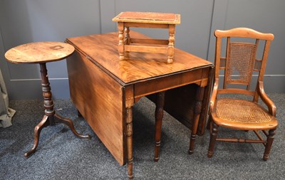 Lot 428 - A Regency mahogany drop leaf table, with...