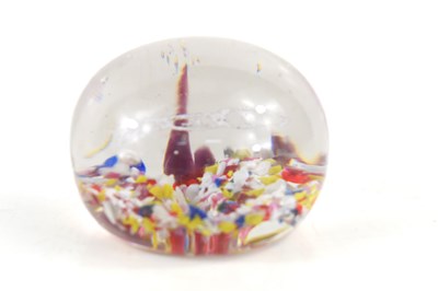 Lot 190 - A 19th century glass millefiori paperweight,...