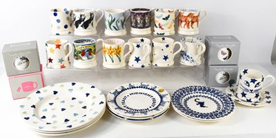 Lot 282 - A selection of thirteen Emma Bridgewater mugs,...