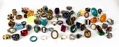 Lot 221 - A large group of costume jewellery rings,...