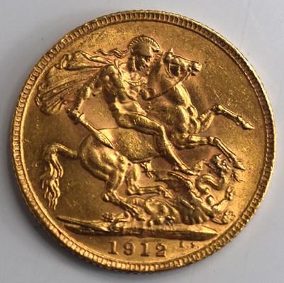 Lot 335 - A George V full gold sovereign, dated 1912.