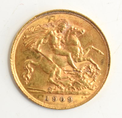 Lot 333 - A Edward VII gold half sovereign, dated 1909.