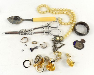 Lot 188 - A group of silver, plated items and vintage...