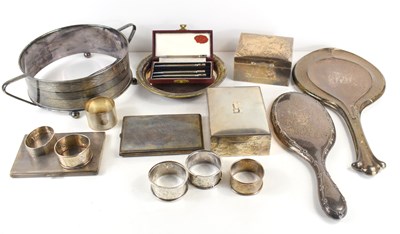 Lot 390 - A group of silver and silver plated items...