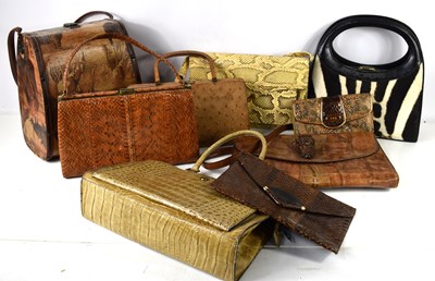 Lot 240 - A group of collectable handbags and purses to...