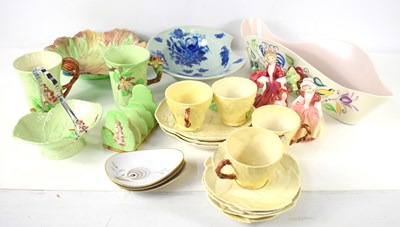 Lot 208 - A group of collectable ceramics to include...