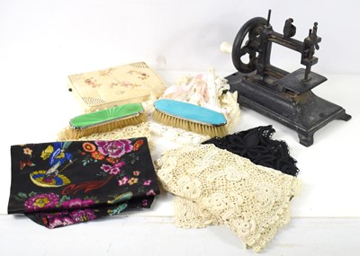 Lot 366 - A collection of bobbin and other lace collars...