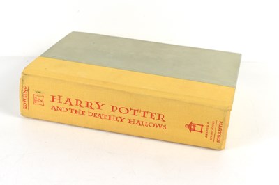 Lot 351 - Harry Potter and The Deathly Hallows, JK...