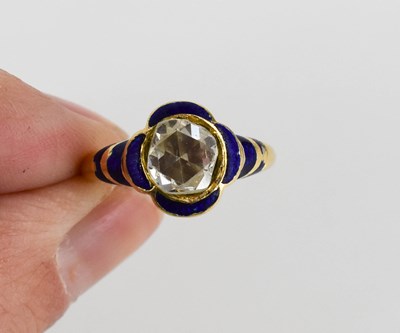 Lot 18 - A gentleman's gold, diamond and enamel ring,...