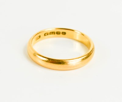 Lot 146 - A 22ct gold wedding band, size P, 4.57g.