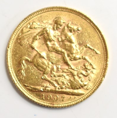 Lot 119 - A Edward VII gold full sovereign dated 1907.