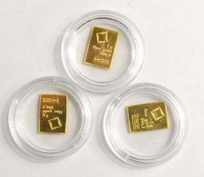 Lot 283 - Three 1g gold ingots of 999,9 purity encased...