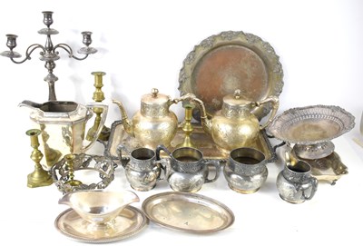 Lot 277 - A group of silver plate to include trays,...