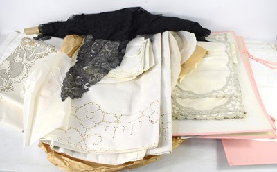 Lot 257 - A group of vintage fabrics to include...