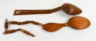 Lot 34 - An early 19th century treen Welsh love spoon,...