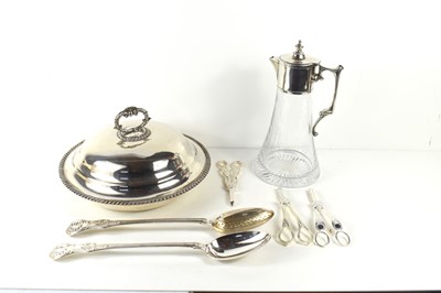 Lot 438 - A silver plated tureen with a solid silver...