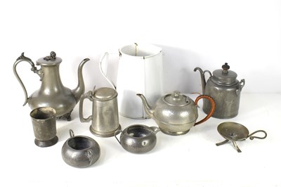 Lot 274 - A group of metalware to include a  James Dixon...