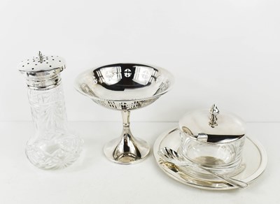 Lot 399 - A silver tazza, Deakin & Francis Ltd,...