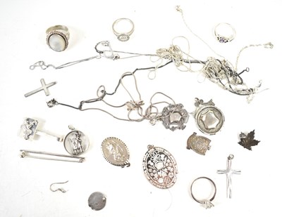 Lot 234 - A group of silver jewellery to include a...