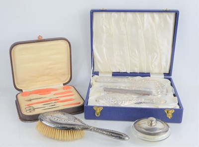 Lot 290 - A group of silver dressing table items...