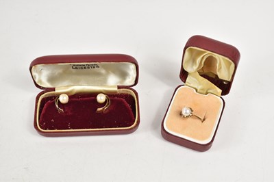 Lot 52 - A 9ct gold and pearl dress ring, size M, 1.9g,...