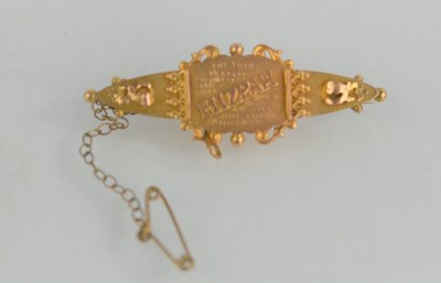 Lot 234 - An Edwardian 9ct gold Mizpah brooch, with...