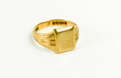 Lot 79 - A 9ct gold signet ring, size L, 3.6g.
