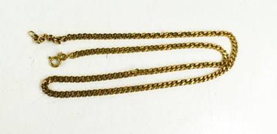 Lot 114 - A 9ct gold flat curb link chain, 47cm long, 13....