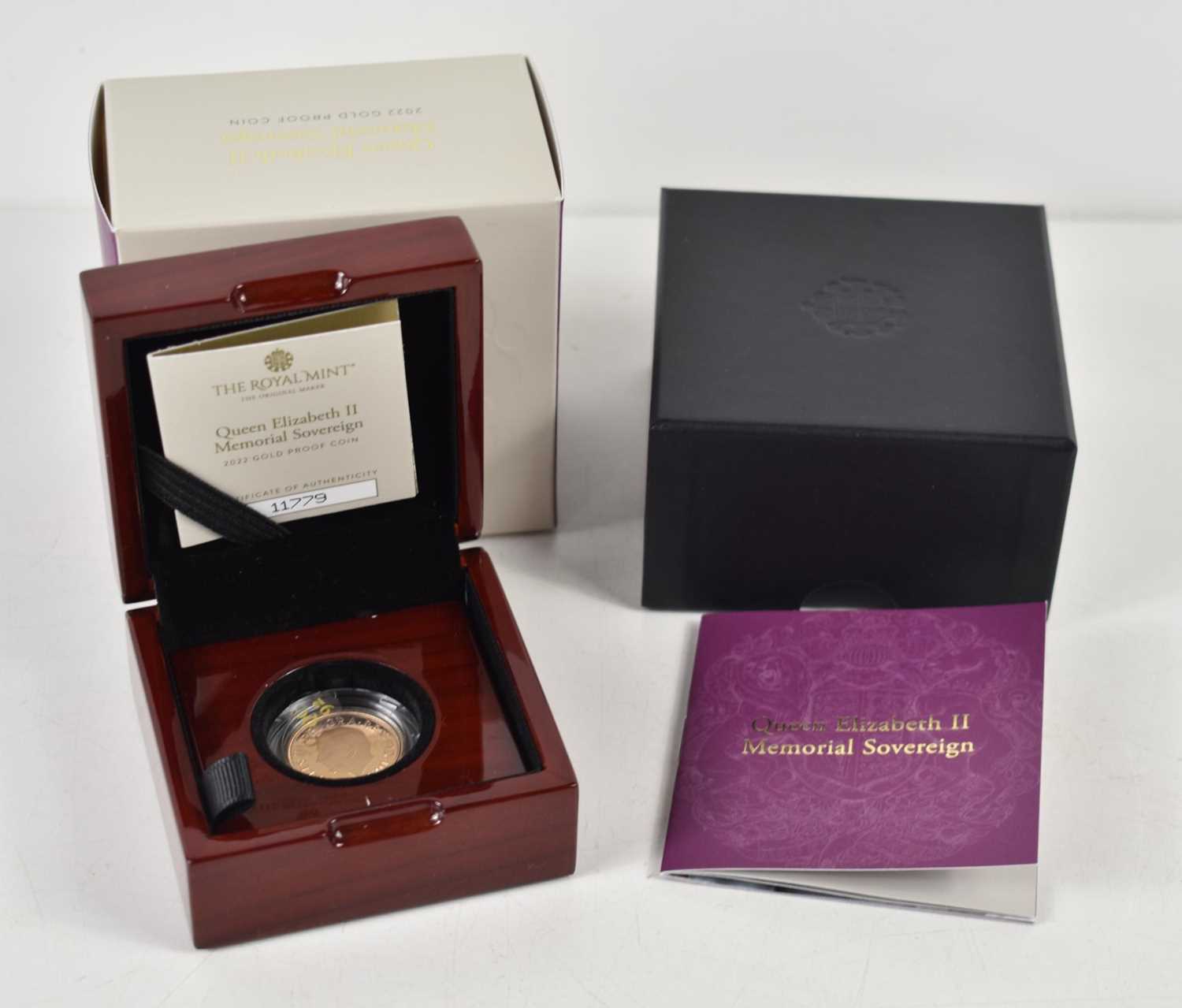 Lot 7 - A Royal Mint Queen Elizabeth II Memorial...