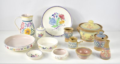 Lot 149 - A group of Aysgarth and Poole pottery to...