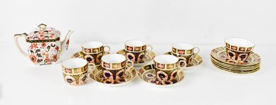 Lot 271 - A Royal Crown Derby part tea service in the...