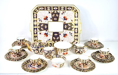 Lot 275 - A Royal Crown Derby Imari part tea service in...