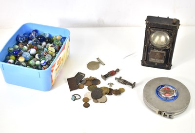 Lot 52 - A group of collectables to include a...
