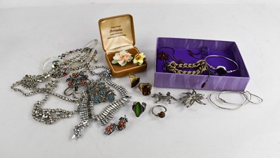 Lot 221 - A quantity of costume jewellery to include...