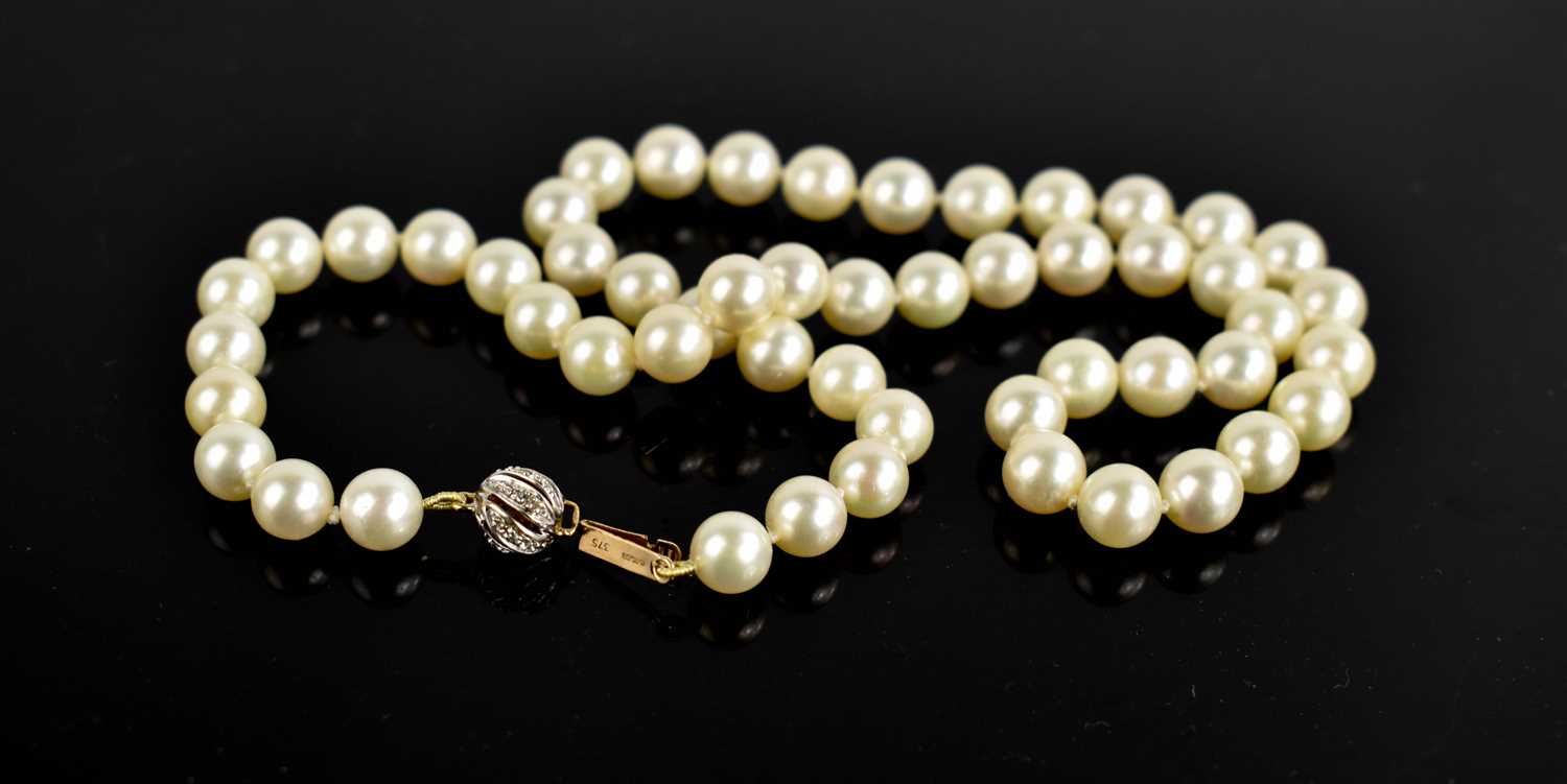 Lot 24 - A fine cultured pearl necklace, with a 9ct...