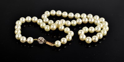 Lot 24 - A fine cultured pearl necklace, with a 9ct...