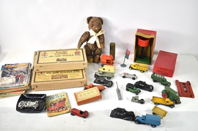 Lot 345 - A group of vintage toys and diecast vehicles...