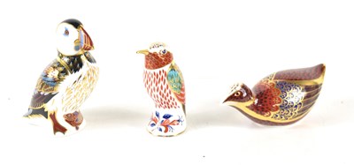 Lot 101 - A group of three Royal Crown Derby...