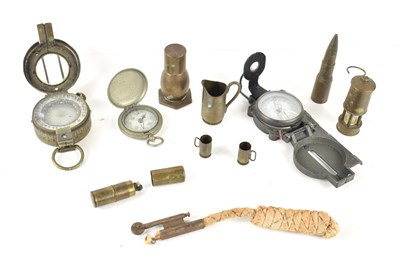 Lot 232 - A group of militaria to include a WWI pocket...