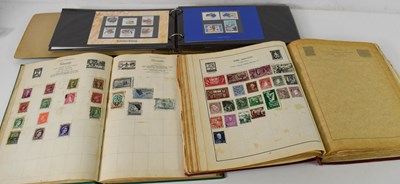 Lot 254 - A vintage stamp collection, World and GB,...