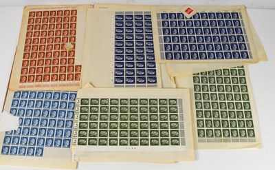 Lot 258 - A collection of Deutsches Reich stamps, in...