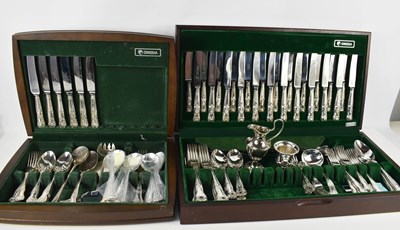 Lot 274 - A group of silver plated Oneida King's Pattern...