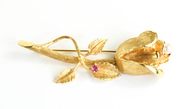 Lot 206 - A 14ct gold brooch modelled as a rose set with...