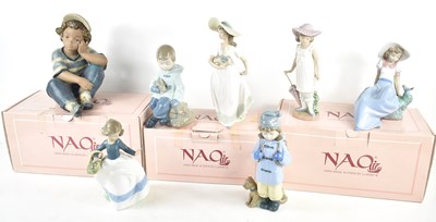 Lot 134 - A group of Lladro Nao and Lladro figurines,...