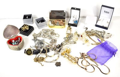 Lot 317 - A group of vintage and later costume jewellery...