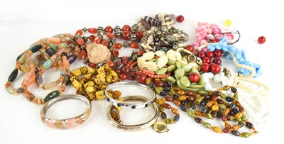 Lot 301 - A group of vintage and later costume jewellery...