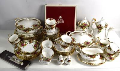 Lot 135 - A Royal Albert "Old Country Roses" part dinner...