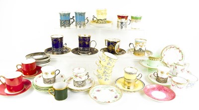 Lot 9 - A selection of fine porcelain coffee demitasse,...