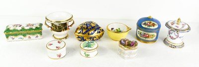 Lot 16 - A selection of porcelain to include Coalport...